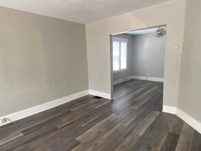 2622 Tilbury Ave, Unit Upper Level in Pittsburgh, PA - Building Photo - Building Photo