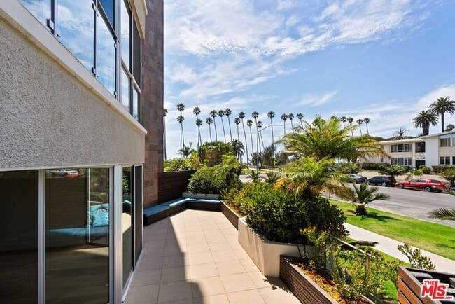 515 Ocean Ave, Unit 303N in Santa Monica, CA - Building Photo - Building Photo