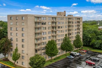 Top of the Hill Apartments in Temple Hills, MD - Building Photo - Building Photo