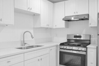 308 N Catalina Ave in Redondo Beach, CA - Building Photo - Building Photo