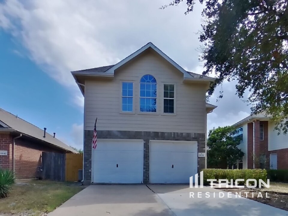 6638 Windy River Ln in Katy, TX - Building Photo