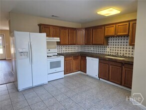 312 W 5th St in Rincon, GA - Building Photo - Building Photo