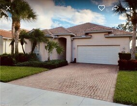 3910 Jasmine Lake Cir in Naples, FL - Building Photo - Building Photo