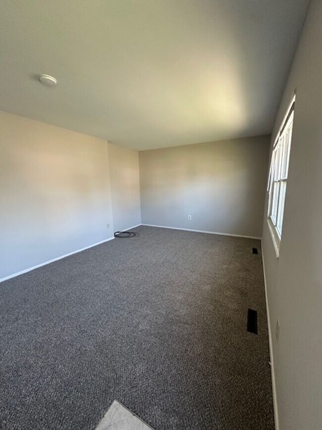 3264 Arnsby Rd in Columbus, OH - Foto de edificio - Building Photo