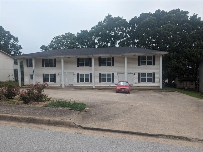 property at 2437 N Brophy Ave