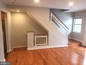 5700 Chapman Mill Dr in North Bethesda, MD - Building Photo - Building Photo