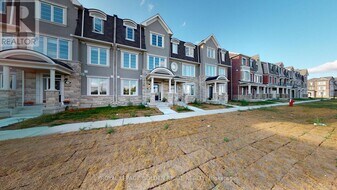 72 William F. Bell Pkwy in Richmond Hill, ON - Building Photo