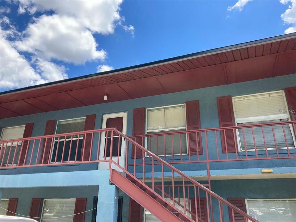 1802 Barton Dr-Unit -1 in Kissimmee, FL - Building Photo