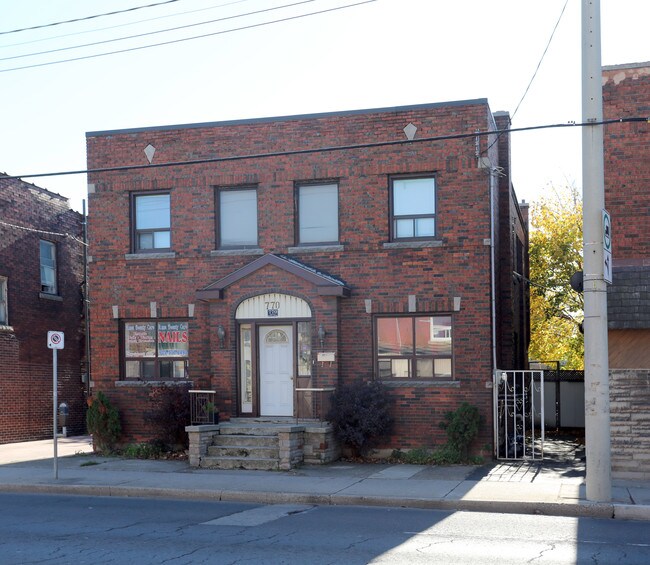 770 Barton St E in Hamilton, ON - Building Photo - Building Photo