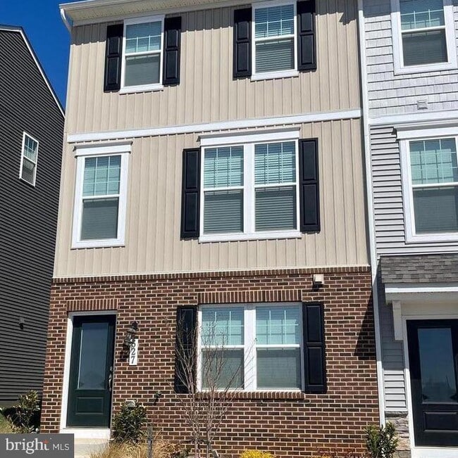 property at 327 Presidents Pointe Ave