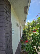7850 SW 10th Ct in North Lauderdale, FL - Foto de edificio - Building Photo