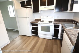 3720 Malibu Dr in Lansing, MI - Building Photo - Building Photo