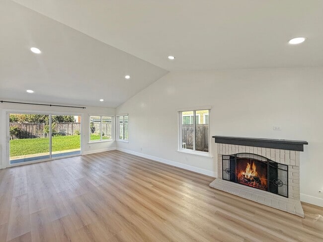 4436 Point Vicente in Oceanside, CA - Building Photo - Building Photo