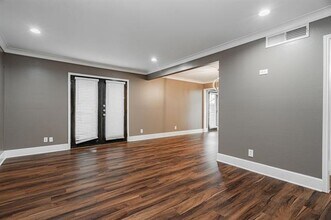 7809 Meadow Park Dr in Dallas, TX - Building Photo - Building Photo