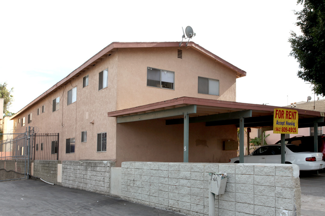 838 Cherry Ave in Long Beach, CA - Foto de edificio