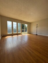 5840 Newport St in Commerce City, CO - Building Photo - Building Photo
