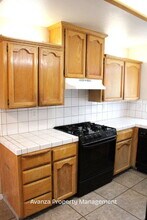 296 N Jasmine Ave in Clovis, CA - Building Photo - Building Photo