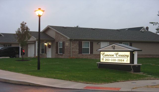 Cameron Crossing Apartments in Huntertown, IN - Building Photo