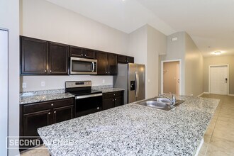 266 Brandt Ave NE in Palm Bay, FL - Foto de edificio - Building Photo