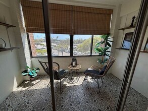 14 Lockwood Dr in Charleston, SC - Building Photo - Building Photo