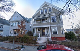 68 Willow Ave, Unit 2 in Somerville, MA - Building Photo