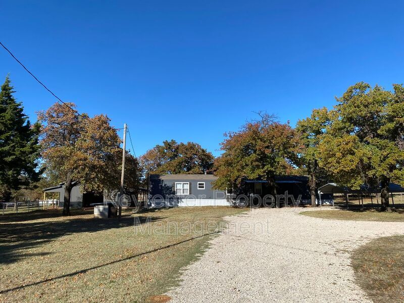 12113 NE 63rd St in Spencer, OK - Building Photo