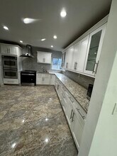 1041 NE 178th Terrace in North Miami Beach, FL - Building Photo - Building Photo