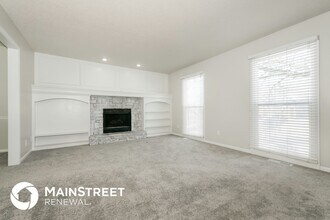 7821 Woodstone Ln in Shawnee, KS - Foto de edificio - Building Photo