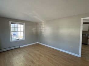 26 Atlantic Ave, Unit 26 in Old Orchard Beach, ME - Building Photo - Building Photo