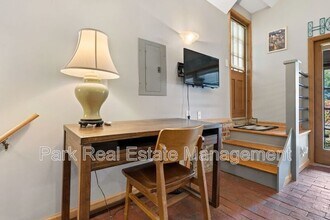 200 Purefoy Rd in Chapel Hill, NC - Building Photo - Building Photo