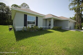 338 Garvey Dr SW in Palm Bay, FL - Building Photo - Building Photo