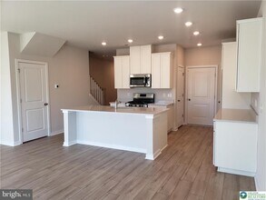 7575 Clayton Ave in Coopersburg, PA - Building Photo - Building Photo