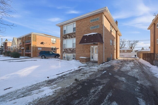 6135 W 79th St in Burbank, IL - Building Photo - Building Photo