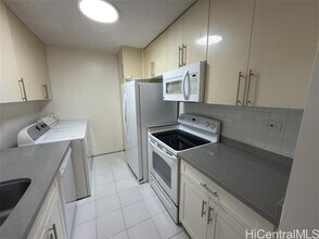 1111 Wilder Ave in Honolulu, HI - Building Photo - Building Photo