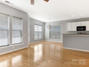 3164 Margellina Drive in Charlotte, NC - Building Photo - Building Photo