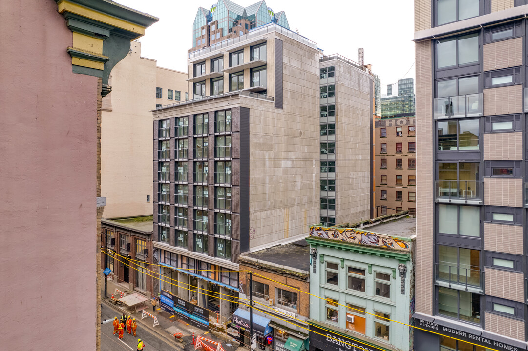 430-440 Pender St W in Vancouver, BC - Building Photo