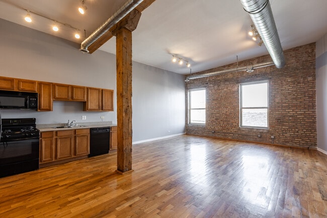 1820 S Bishop St, Unit 2