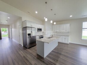 2234 Morris Ave in Richland, WA - Building Photo - Building Photo