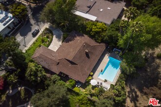 774 N Kenter Ave in Los Angeles, CA - Building Photo - Building Photo