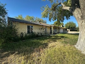 14170 Montecito Pl in Victorville, CA - Building Photo - Building Photo