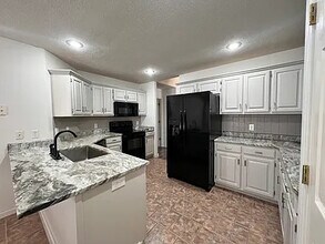 3600 N 28th St in Ozark, MO - Building Photo - Building Photo
