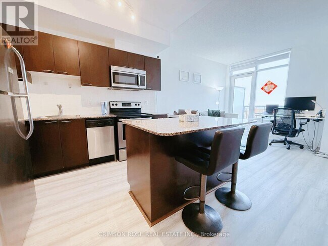 385-PH3385 Prince of Wales Dr in Mississauga, ON - Building Photo - Building Photo