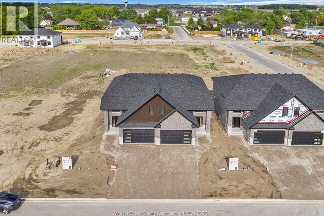 662 Linden St in Lakeshore, ON - Building Photo - Building Photo