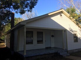 1432 20th St in Gulfport, MS - Building Photo