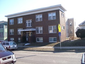 3727-3729 11th Ave S in Minneapolis, MN - Building Photo - Building Photo