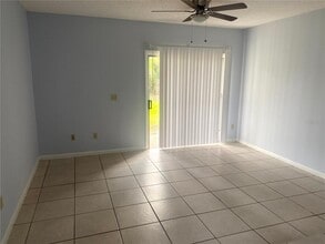 12086 Mendel Dr in Orlando, FL - Building Photo - Building Photo