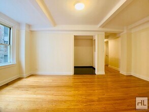 EAST 10 STREET in New York, NY - Foto de edificio - Building Photo