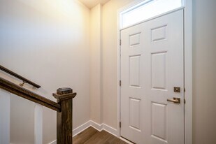 14064 Sunrise Valley Dr in Herndon, VA - Building Photo
