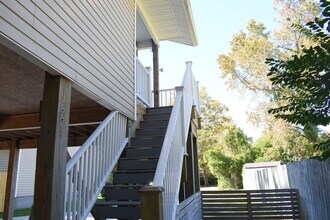 2109 Wisteria Dr in Wilmington, NC - Foto de edificio - Building Photo