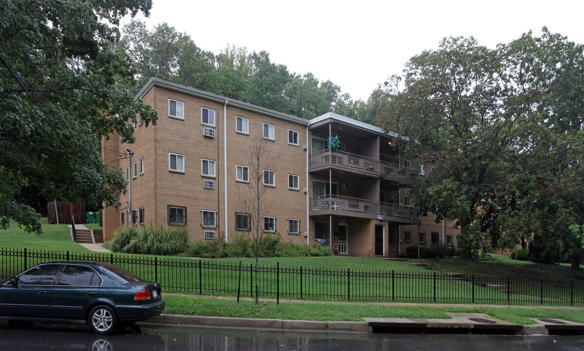 7716 Maple Ave in Takoma Park, MD - Building Photo